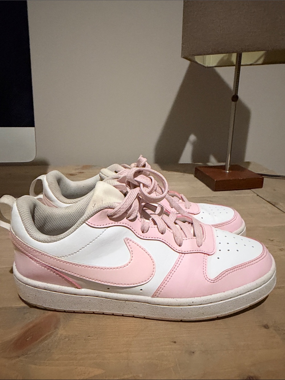 Nike Women's Low-Top Sneakers in White and Light Pink